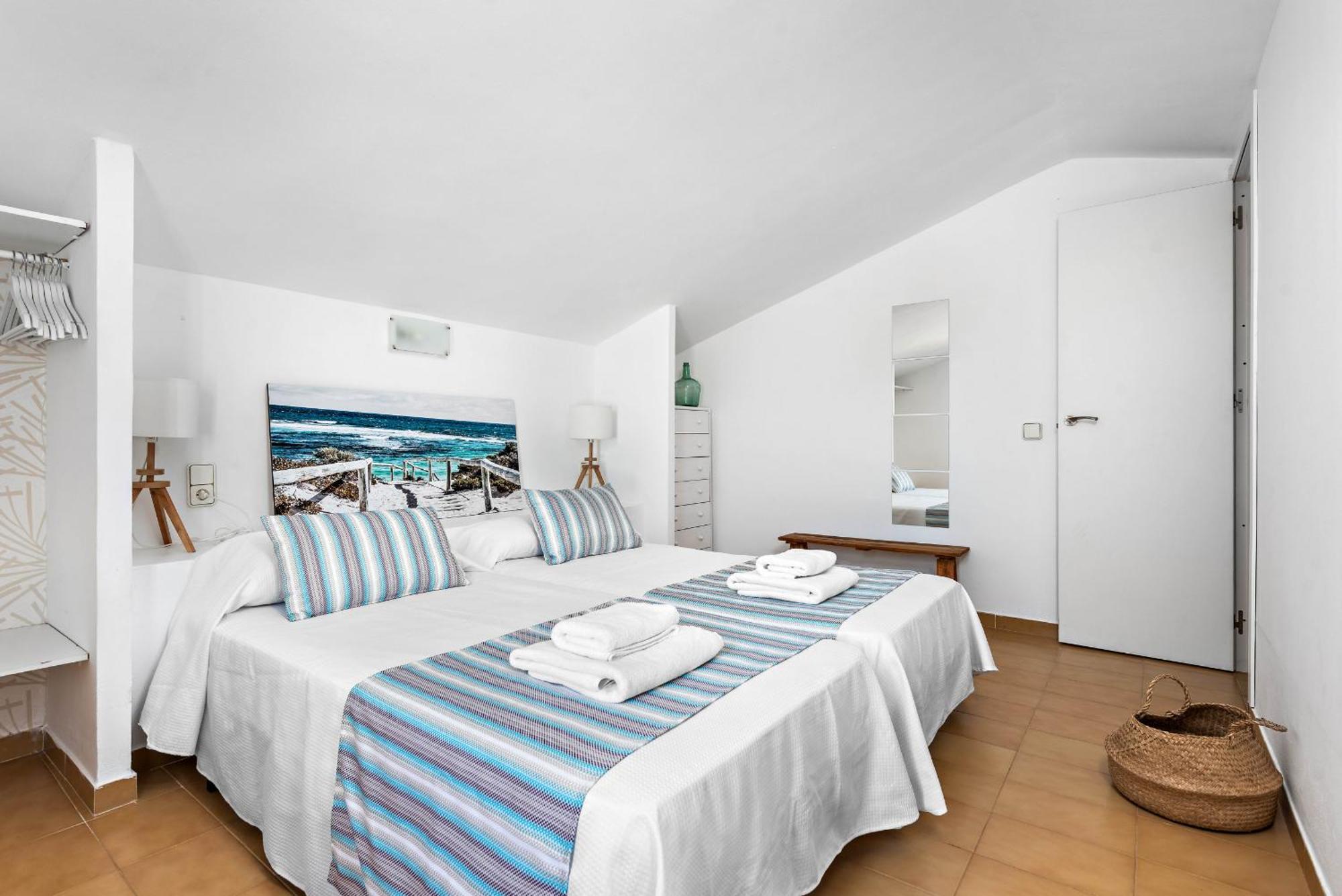 Villa Calan Brut 51 Cala'N Blanes  Екстер'єр фото